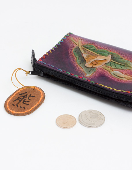第張手縫雕刻零錢包作品縮圖