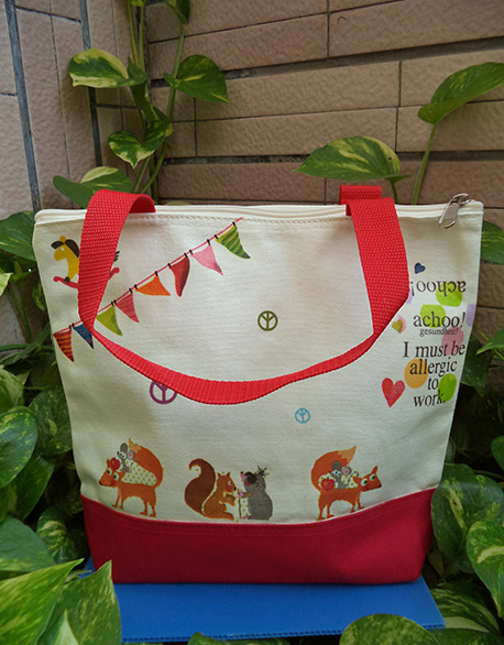 Butterfly Cuba Special Creative Canvas Bag - Playful Animal Wind